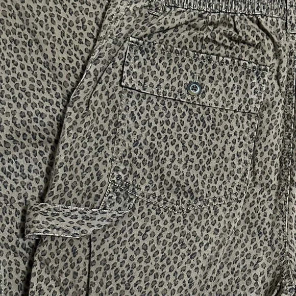 GAP size 8 animal print high rise dress ankle pants - Picture 2 of 3